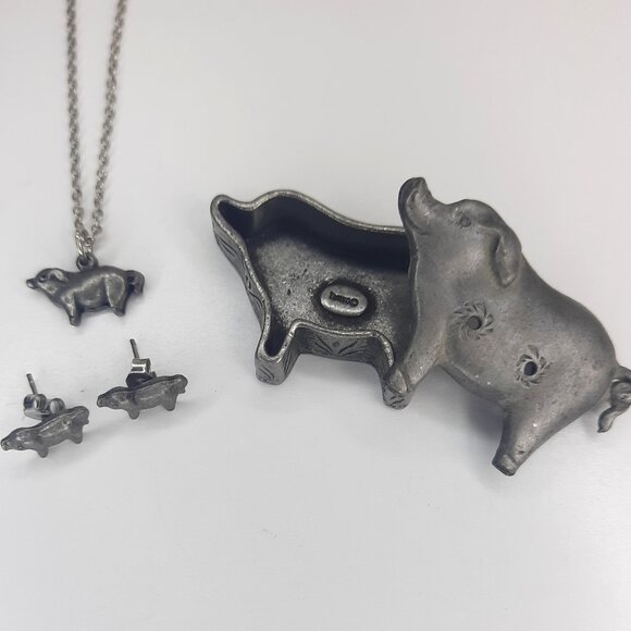 Vintage Pig 1970s Torino Jewelry Box set Earrings & Necklace Pig Theme Farmhouse - Picture 1 of 14